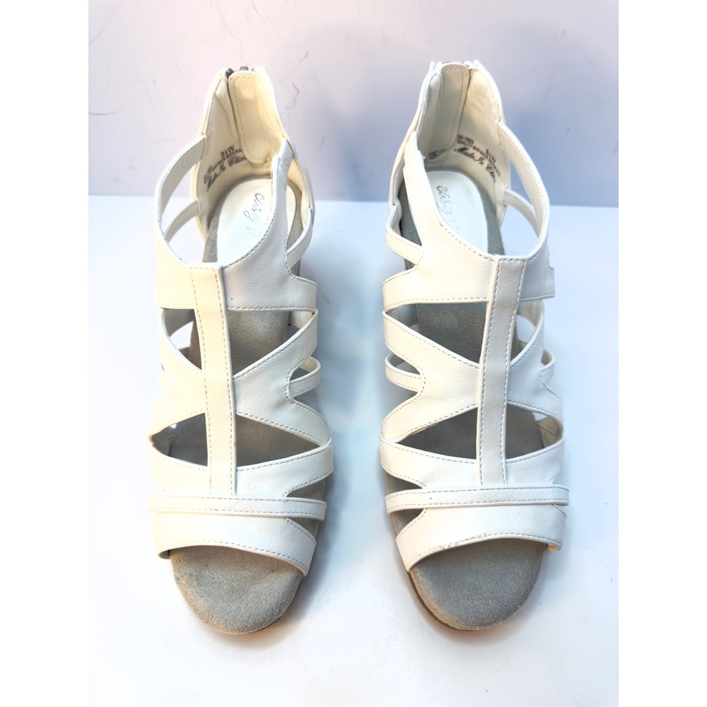 Easy Street Amaze Sandals Heels White Size 8.5W NWT/BOX - Picture 3 of 7